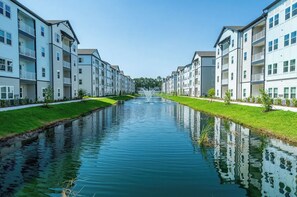 Property grounds - Landing | Stunning 2BD, Gym, Clubhouse (Jacksonville)