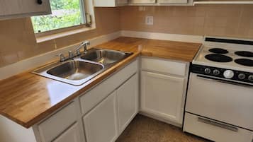 Oven, stovetop