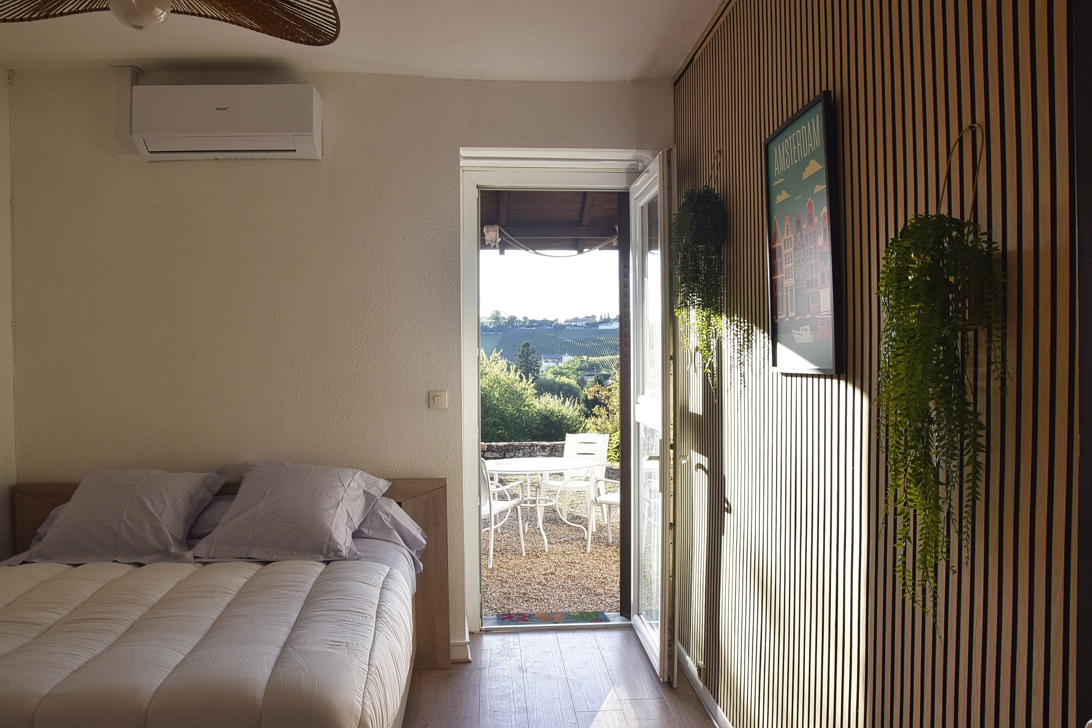 2 sovrum, strykjärn/strykbräda, internet och sängkläder