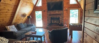 4-bedroom house in perfect Friendship with AC