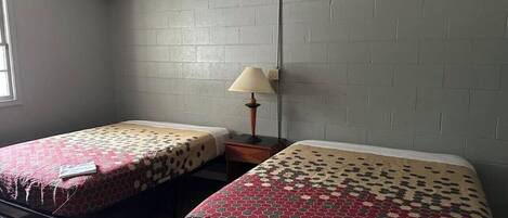 Deluxe Studio, 2 Queen Beds