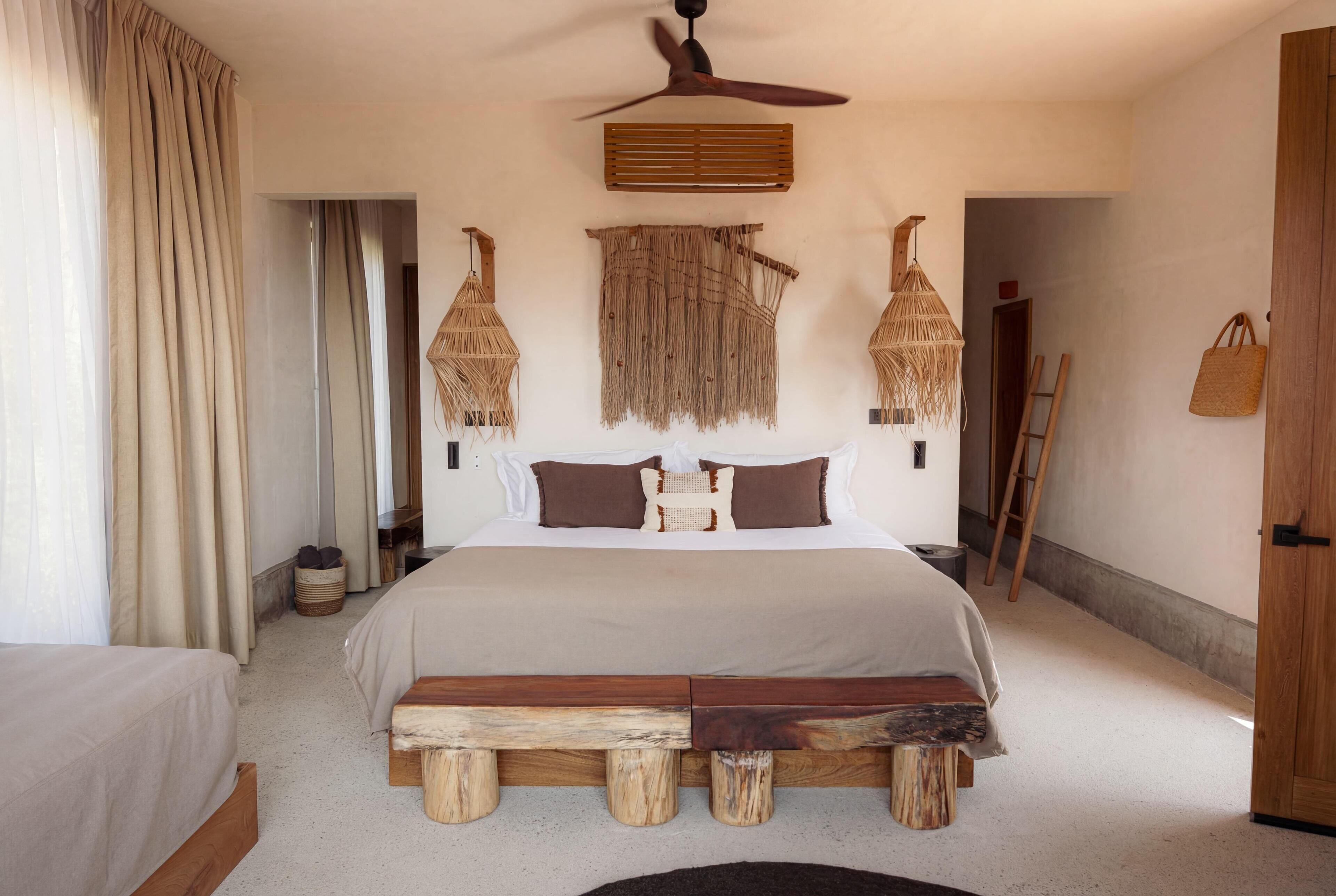 In-room safe, free WiFi