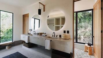 Caja de seguridad en la habitación y wifi gratis