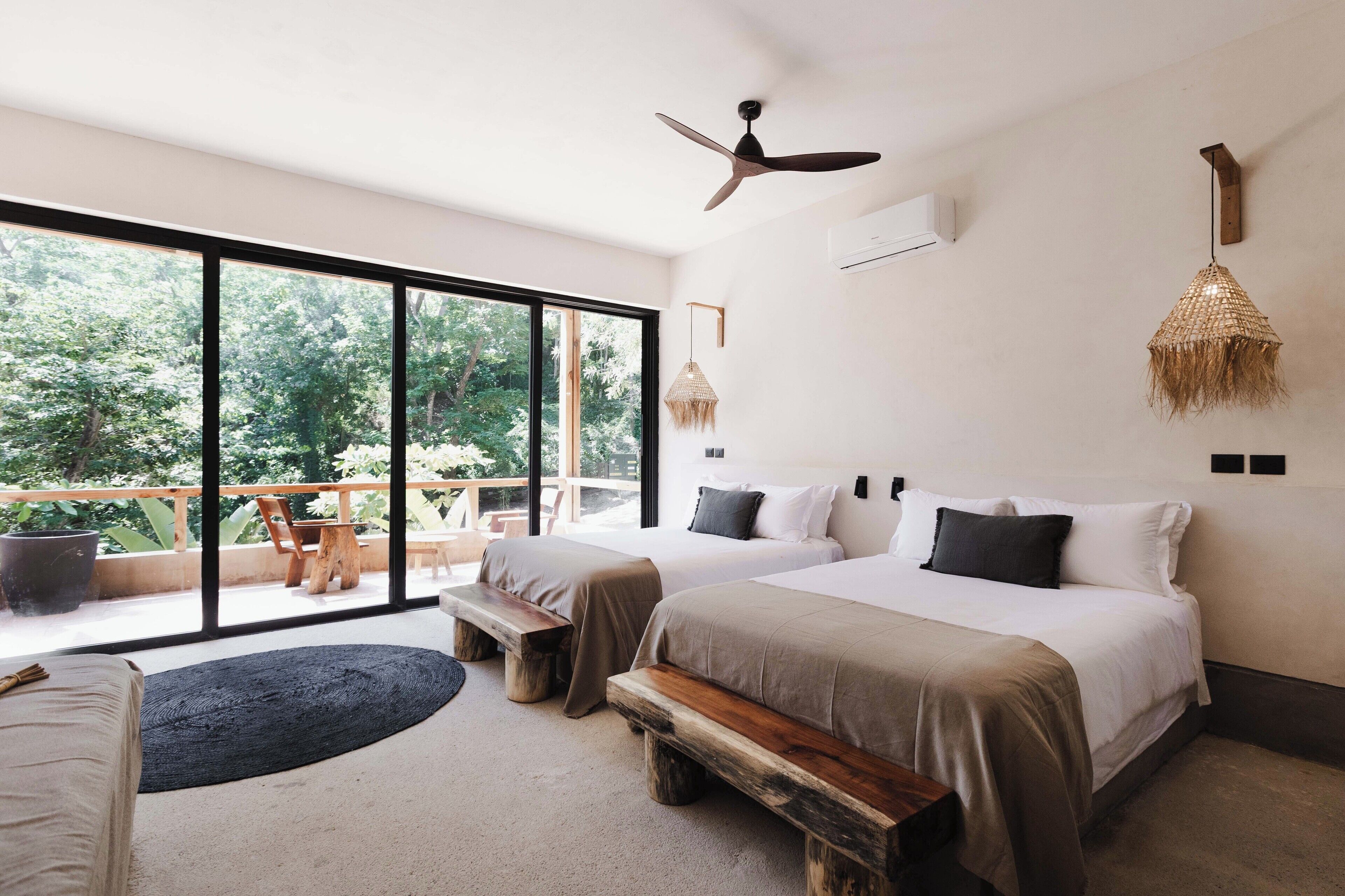 Perhebungalow, osittainen merinäköala | Tallelokero huoneessa, ilmainen Wi-Fi