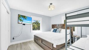 3 bedrooms, free WiFi, bed sheets