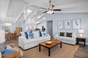 Smart TV, books, stereo