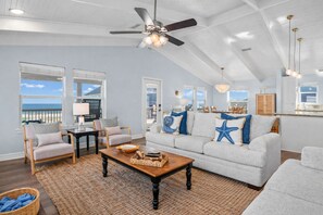 Smart TV, books, stereo