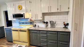 Mikrowelle, Ofen, Herdplatte