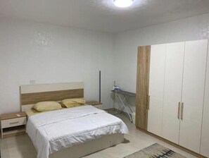 2 Schlafzimmer, Internetzugang, Bettwäsche