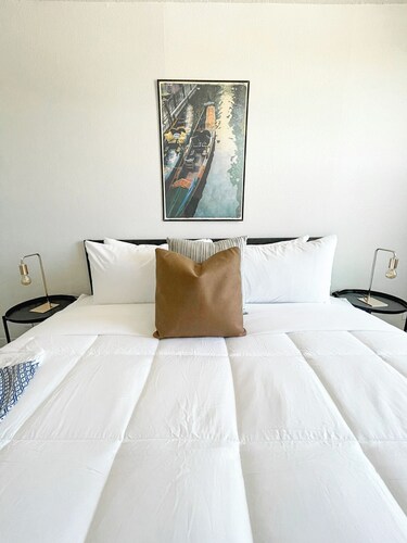 Sleepover: Charming 1BA/1BA + Gym - Cincinnati