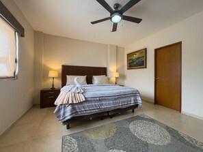 Iron/ironing board, free WiFi, bed sheets