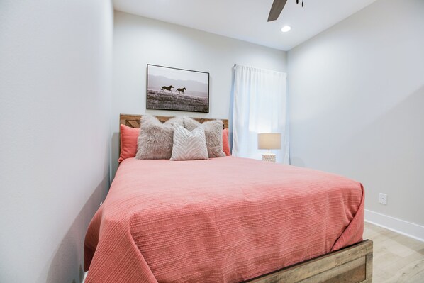 2 dormitorios, Internet, ropa de cama