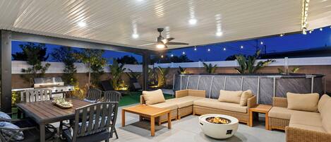 تناول الطعام بالخارج