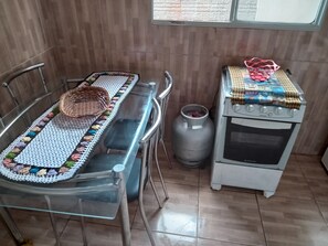 Interior - Independent, spacious and cozy house in Poços de Caldas. Pets allowed. (Poços de Caldas)