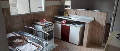 Micro-ondas, fogão, cooktop