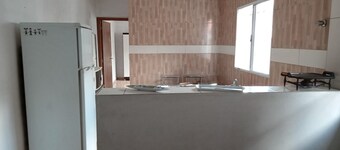 Casa independente, espaçosa e aconchegante em Poços de caldas. Aceita animais.