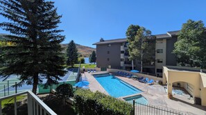 Ulkouima-allas, lämmitetty uima-allas