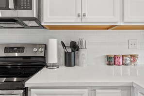 Townhome | Private kitchen
