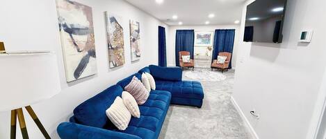 Télévision, cheminée