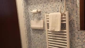 Double Room | Bathroom | Slippers