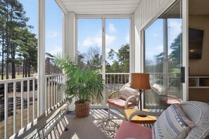 Smart TV - 2BR Condo with Golf Views Near Sunset Beach (Sunset Beach)