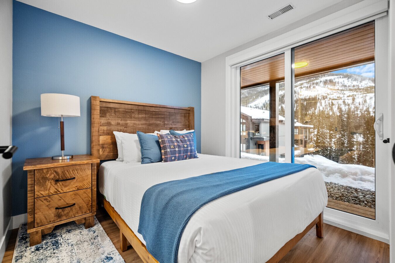 4 chambres, bureau, Wi-Fi, draps fournis
