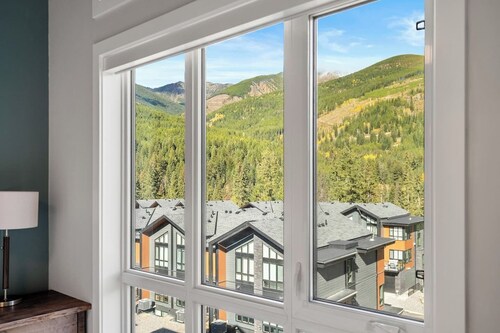 Slope Haus | Pvt Hot Tub | Resort Access | Pets