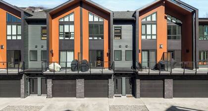 Slope Haus | Pvt Hot Tub | Resort Access | Pets