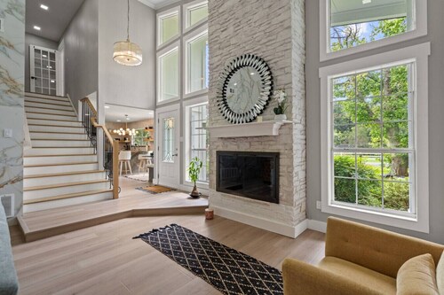 Luxury Villa Retreat, Pool, Hot tub & Fun