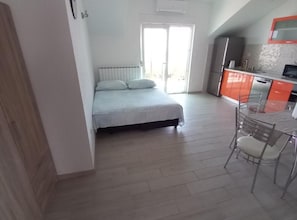 Accès Internet, draps fournis
