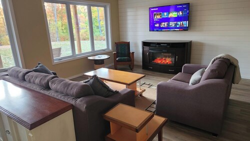 Your Cozy Cottage Escape in Calabogie