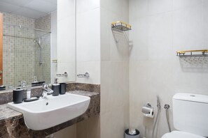 House | 1 bedroom, Internet - JVC 1 bed Sleeps 4 With Swimming Pool (Dubai)