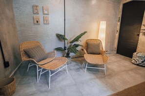 Coqui | In-room safe, iron/ironing board, free WiFi