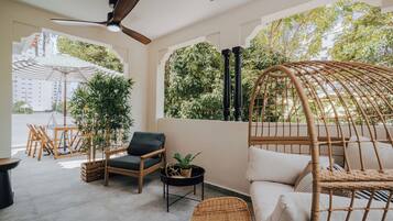 Coco | Terrace/patio