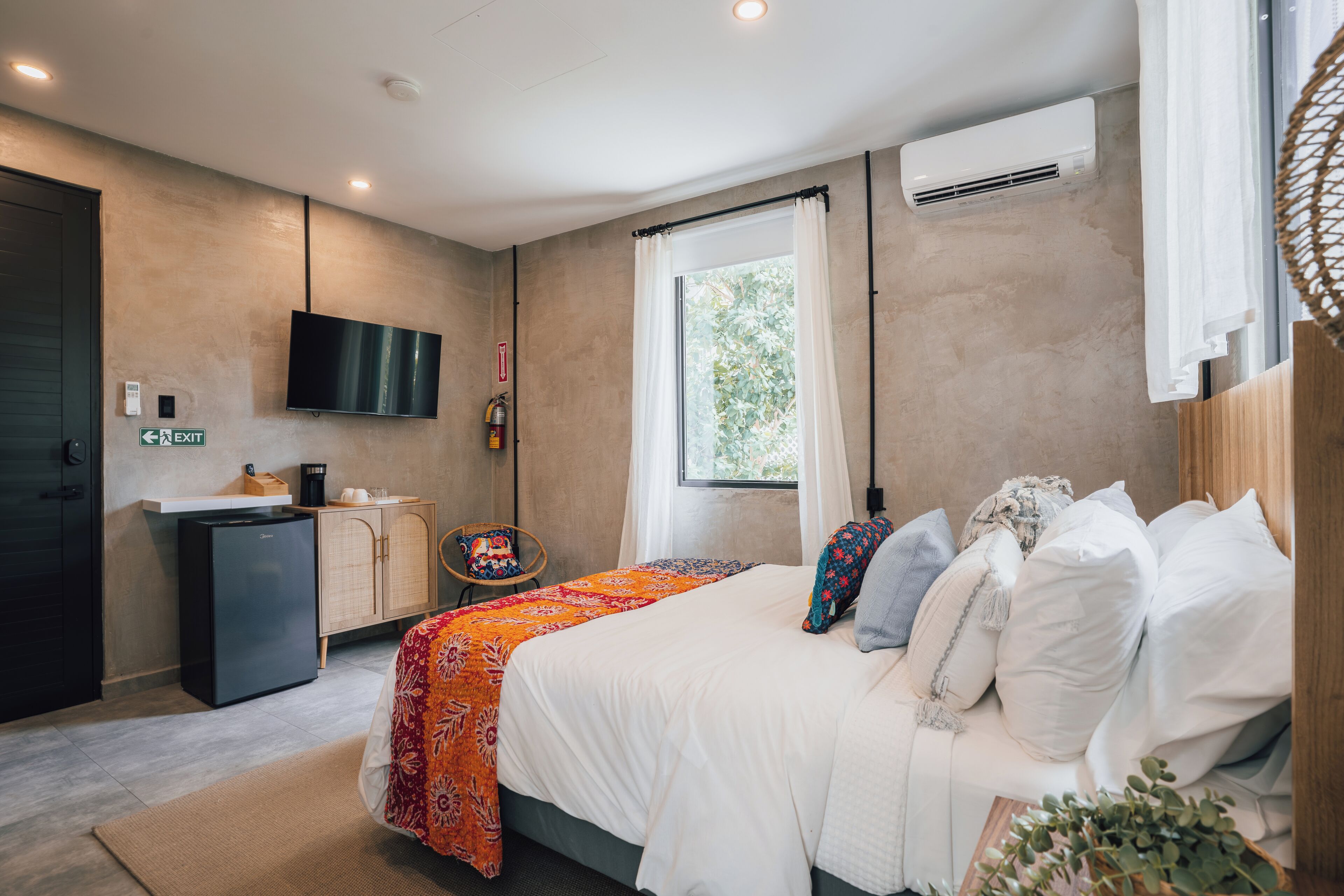 Chambre Simple, balcon | Coffres-forts dans les chambres, fer et planche à repasser