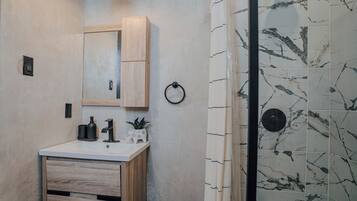 Borinquen | Bathroom