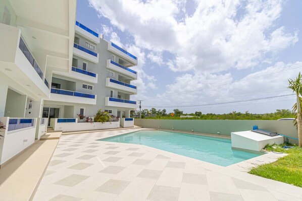 Outdoor pool - Coastal Comfort in Bayahibe – 2BR/2BA with Pool (San Rafael del Yuma)