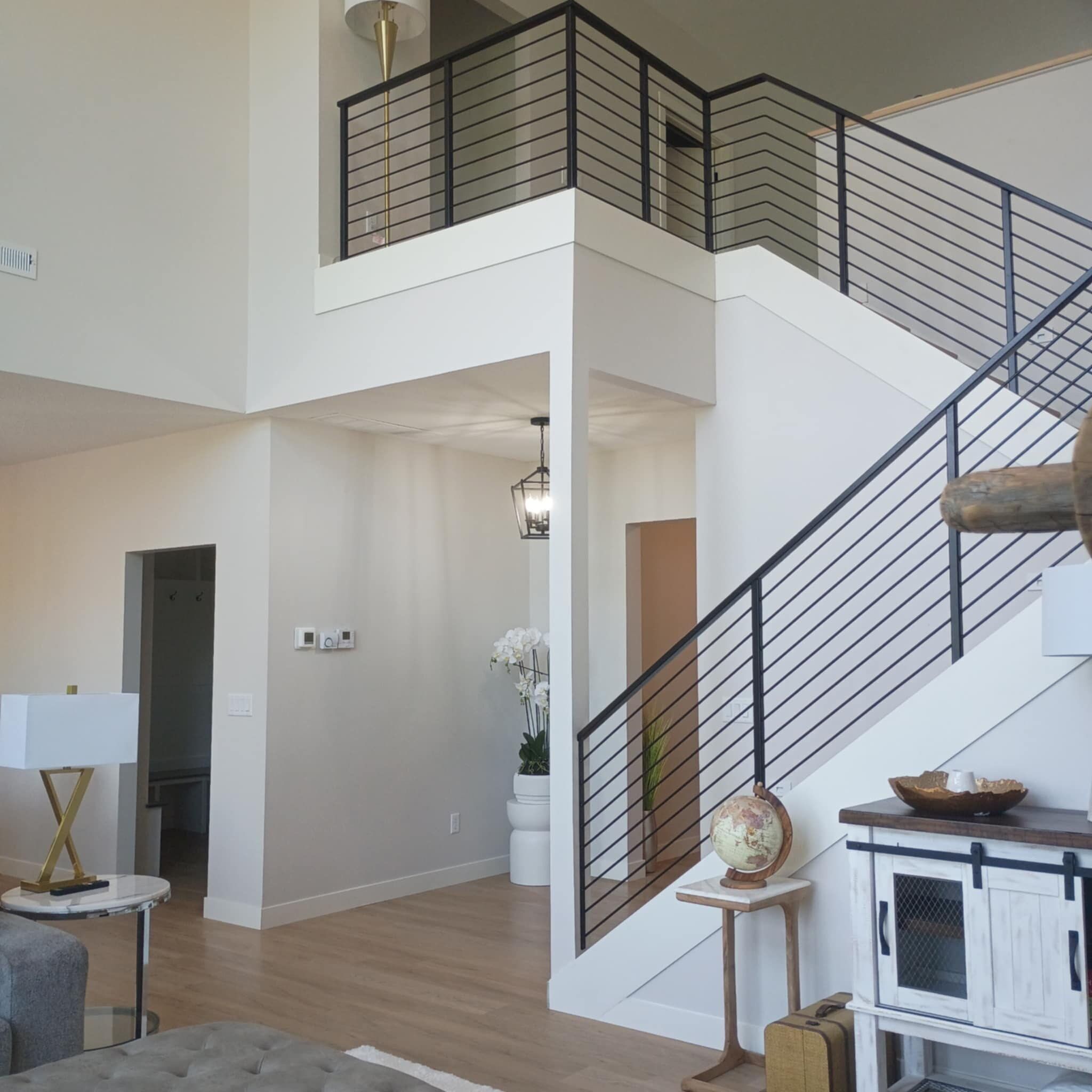 المنشأة من الداخل