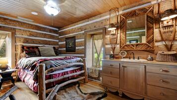 7 chambres, bureau, fer et planche à repasser, lit parapluie