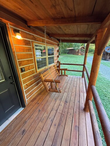 Cozy Cabin Escape in Borden, IN – Minutes from Louisville & Outdoor Trails