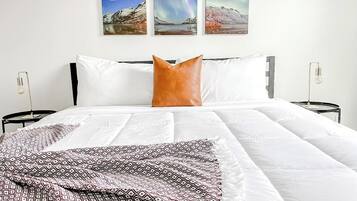 Schreibtisch, Bügeleisen/Bügelbrett, kostenloses WLAN, Bettwäsche