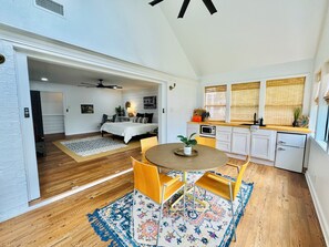 تناول الطعام