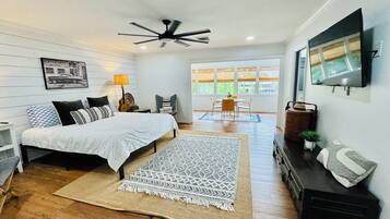 5 bedrooms, iron/ironing board, WiFi, bed sheets