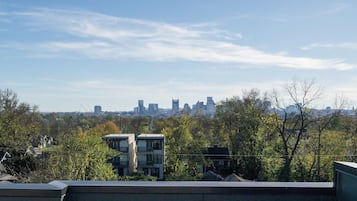 House | 8 bedrooms, Internet