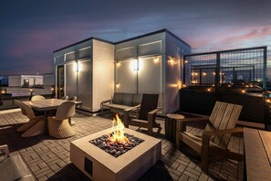 House | 8 bedrooms, Internet