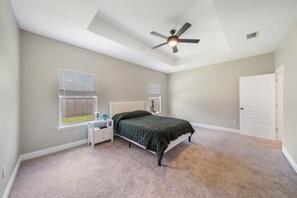 4 makuuhuonetta, Wi-Fi, vuodevaatteet