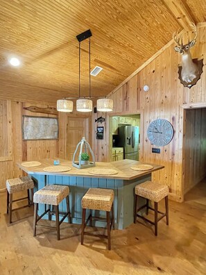 Interior - Waterfront 3 Bedroom Camden Cabin with Gorgeous Views, Firepit and Dock (Camden)