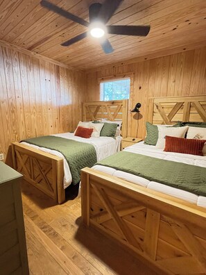 3 عدّة غرف نوم ومكتب وواي فاي وملاءات أسرّة