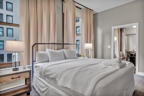 2 slaapkamers, een strijkplank/strijkijzer, internet, beddengoed