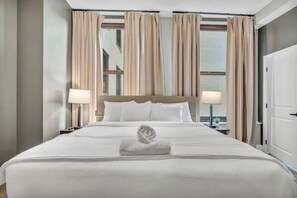 2 habitaciones, tabla de planchar con plancha, internet y ropa de cama 
